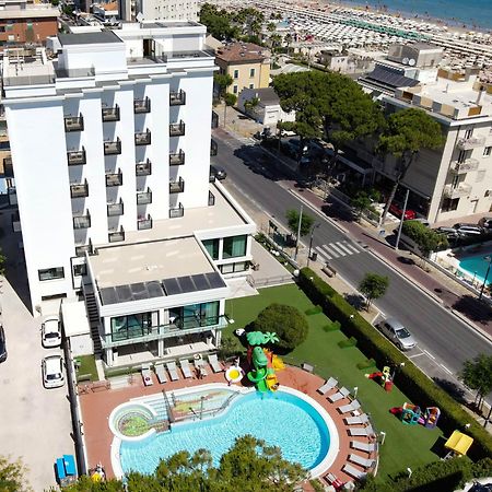 Hotel 2000 Риччоне Екстер'єр фото