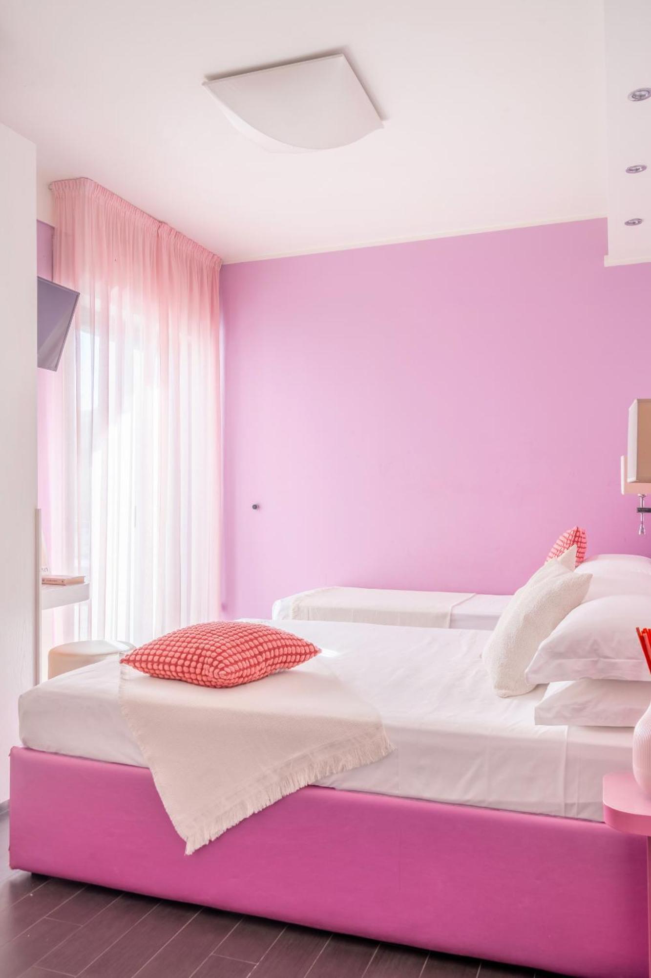 Hotel 2000 Риччоне Екстер'єр фото